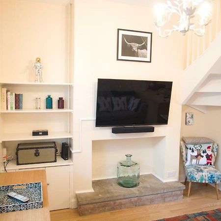 Agar Street Villa York Bagian luar foto
