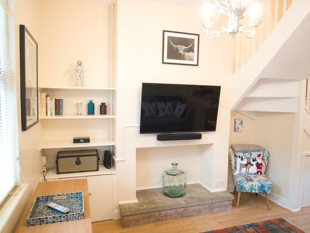 Agar Street Villa York Bagian luar foto